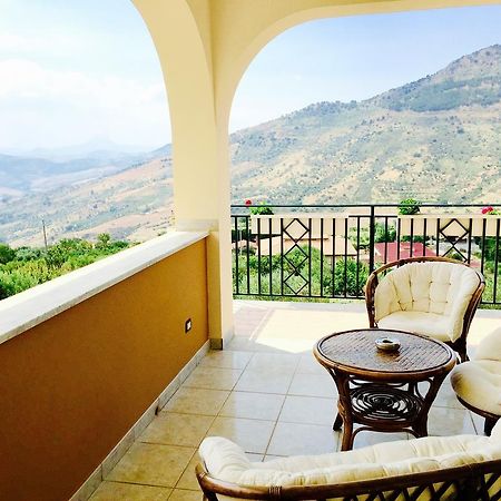 Villa Della Mimosa Alia Kültér fotó