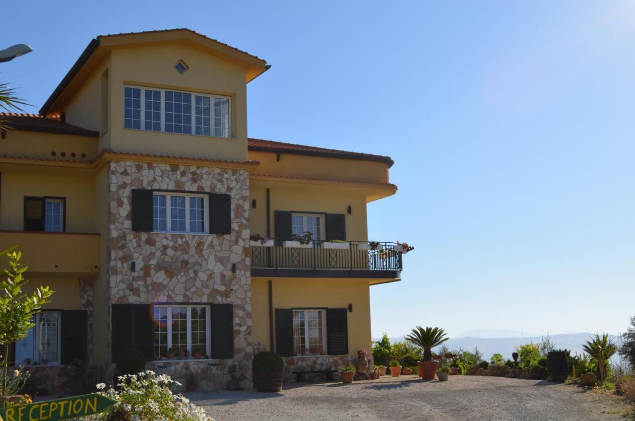 Villa Della Mimosa Alia Kültér fotó
